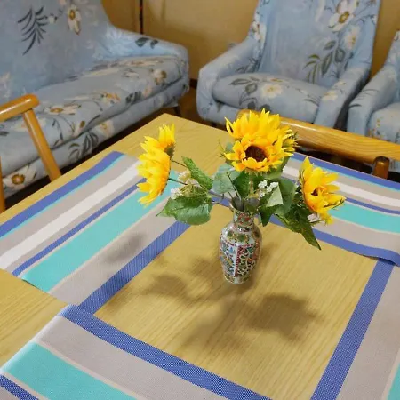 Cleo Girasole *
